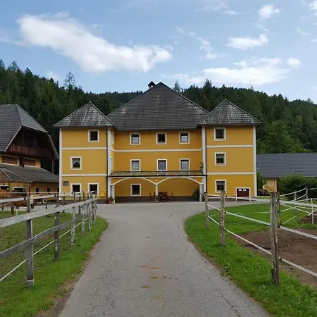 Ferienwohnungen Gut Seebacher Klagenfurt am Woerthersee Exterior photo