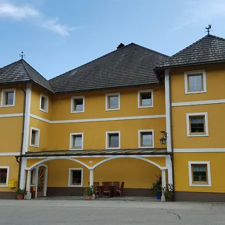 Ferienwohnungen Gut Seebacher Klagenfurt am Woerthersee Exterior photo